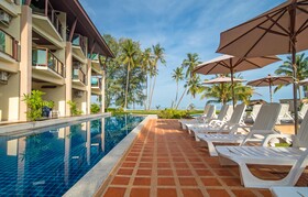 Lanta Pura Beach Resort