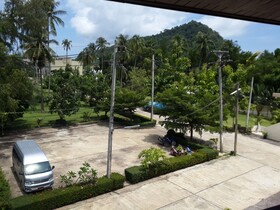 Lanta Pura Beach Resort