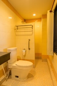Lanta Pura Beach Resort