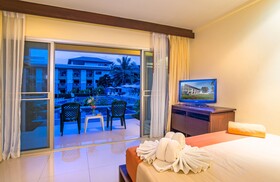 Lanta Pura Beach Resort