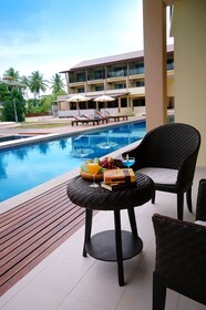 Lanta Pura Beach Resort
