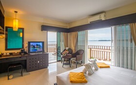 Lanta Pura Beach Resort