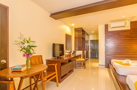 Lanta Pura Beach Resort