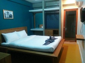 Chula Room & Service