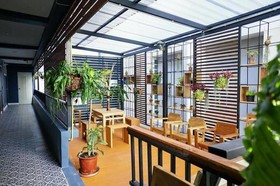 Chula Room & Service