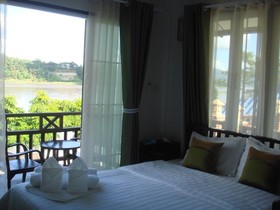 The River House Hotel