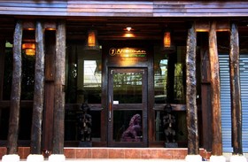 1 Nimman Gallery Hotel