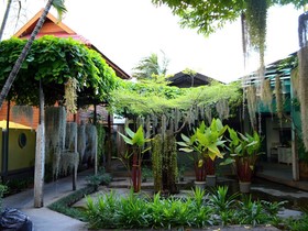 60 Blue House