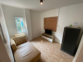 7 House
