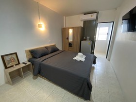 7 House