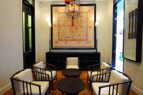99 the Gallery Hotel