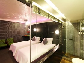 9w Boutique Studio