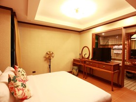 9w Boutique Studio