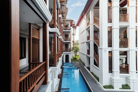 Akira Thaphae Hotel