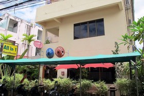 All In 1 Guesthouse Chiang Mai