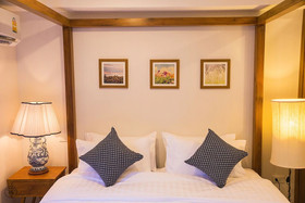 Amaka Cafe Bed & Breakfast