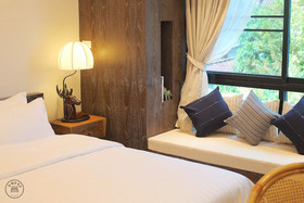 Amaka Cafe Bed & Breakfast