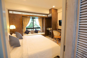 Amaka Cafe Bed & Breakfast