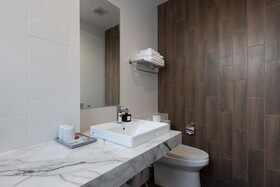 Amiri Place Hotel