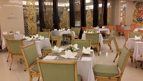 Amora Tapea Hotel
