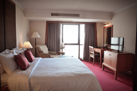 Amora Tapea Hotel