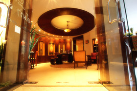Amora Tapea Hotel
