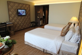 Amora Tapea Hotel