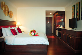 Amora Tapea Hotel