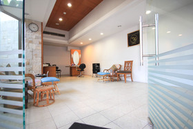 Amora Tapea Hotel