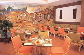 Amora Tapea Hotel