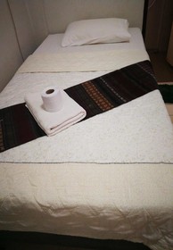 Ampawan Guest House