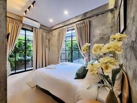 Art Gate Hotel