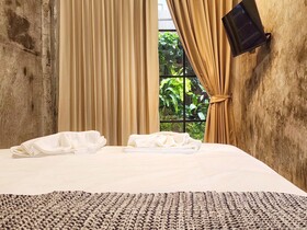 Art Gate Hotel