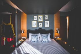 Art Mai Gallery Hotel