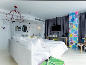 Art Mai Gallery Hotel