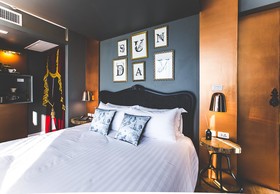 Art Mai Gallery Hotel