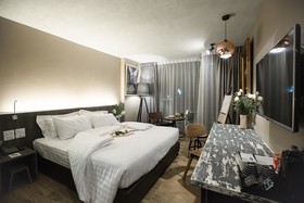 Art Mai Gallery Hotel