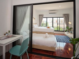 At 8 Nimman Take Me To Infinity