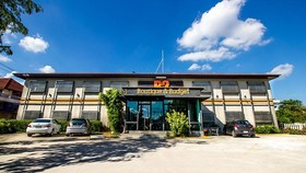 B2 Airport