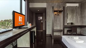 B2 Black Business & Budget Hotel