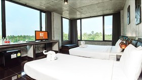 B2 Black Business & Budget Hotel