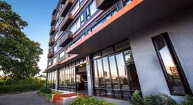 B2 Mahidol Boutique & Budget Hotel