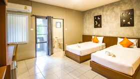 B2 Santitham (Wat Jed Yod) Boutique & Budget Hotel