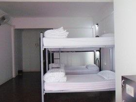 B7 Hostel