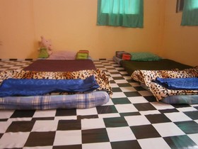 Baan Arlhan Hostel