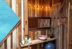 Baanbooloo Guesthouse