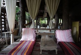 Baanbooloo Guesthouse