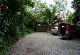 Baanbooloo Guesthouse