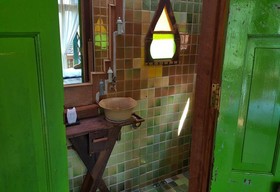 Baanbooloo Guesthouse