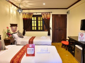 Baankeaw Huenkwan Boutique Hotel